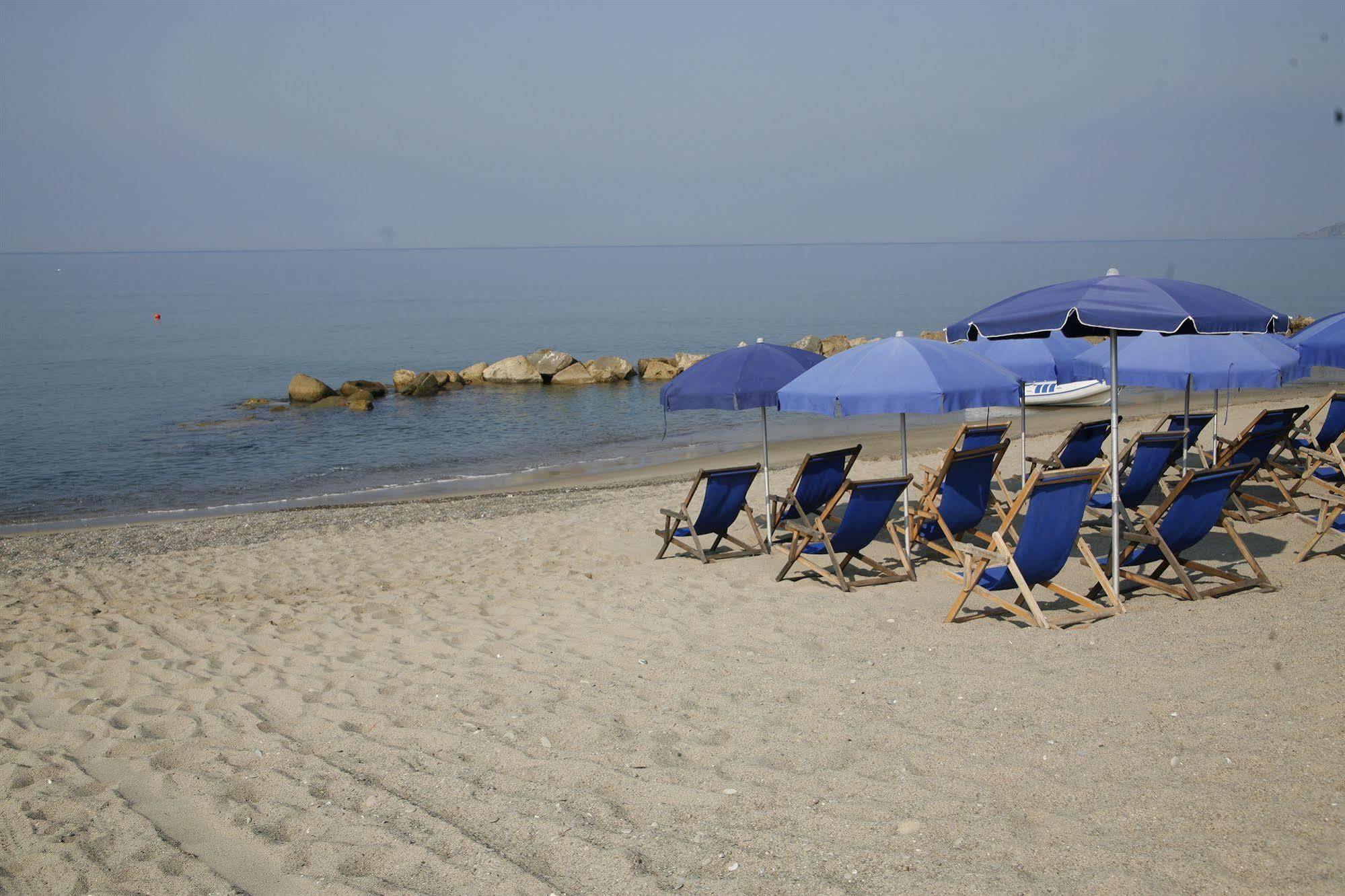 Hotel Leucosya Marina Di Casal Velino Eksteriør billede